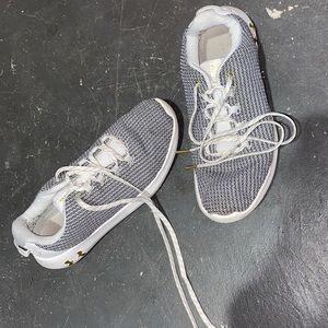 Under Armour tennis shoes